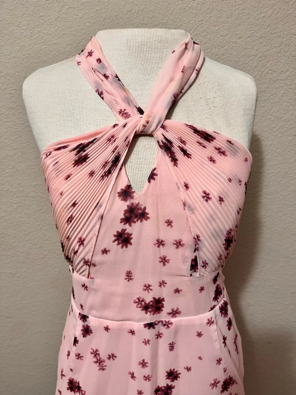 LuLu’s Pink Floral Halter Tiered Midi Dress - Picture 3 of 7